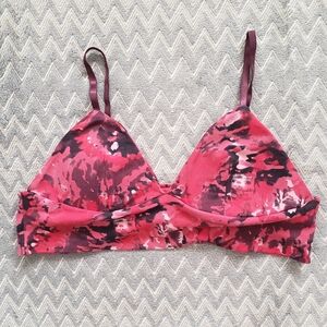 ⏰️LAST CHANCE⏰️Harlow sports bra